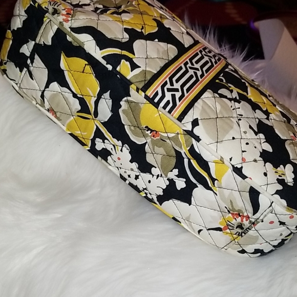 VERY VERA BRADLEY Cassidy & Wallet in Dogwood unique Beautifully clean - Picture 9 of 17